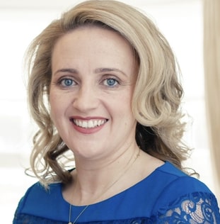 Linda, Deputy Principal in an all-girls school