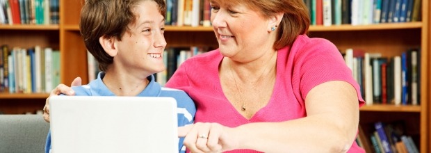 A typing program that helps with reading